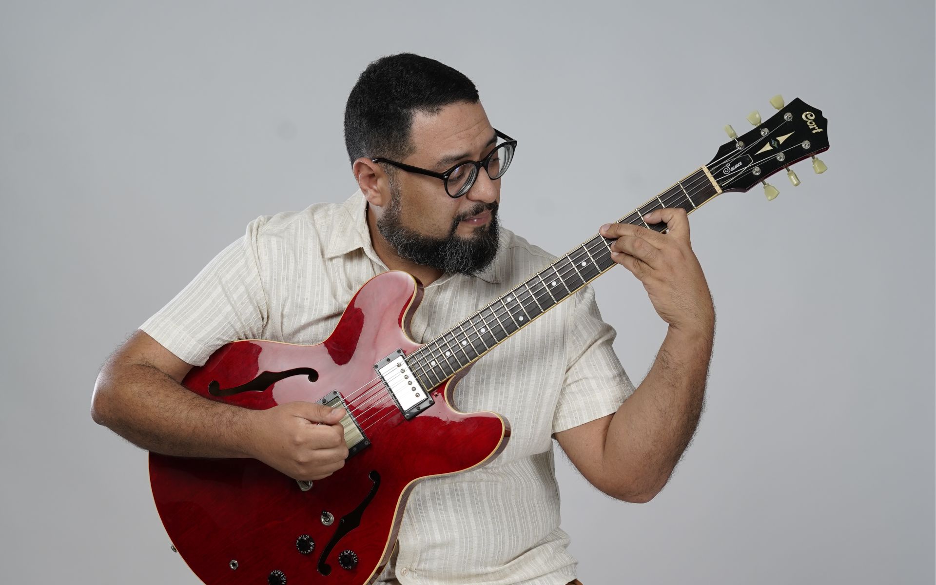 Liêve Ferreira guitarrista - agenda de shows e eventos de guitarra nordestina, frevo e forró